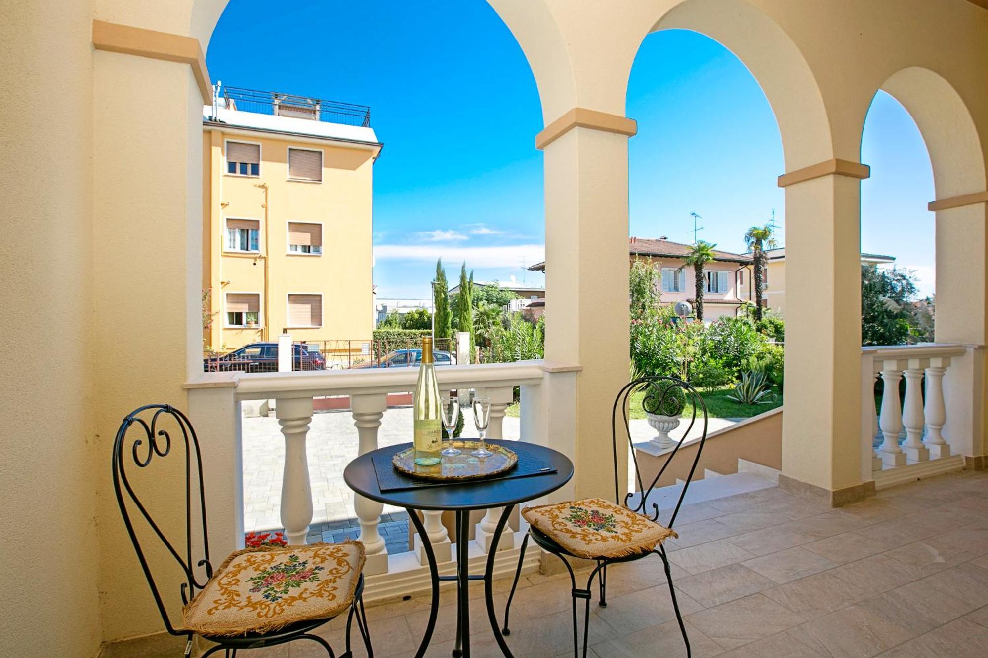 דסנזאנו דל גארדה Villa Mimosa - Appartamento 1 - Happy Rentals מראה חיצוני תמונה